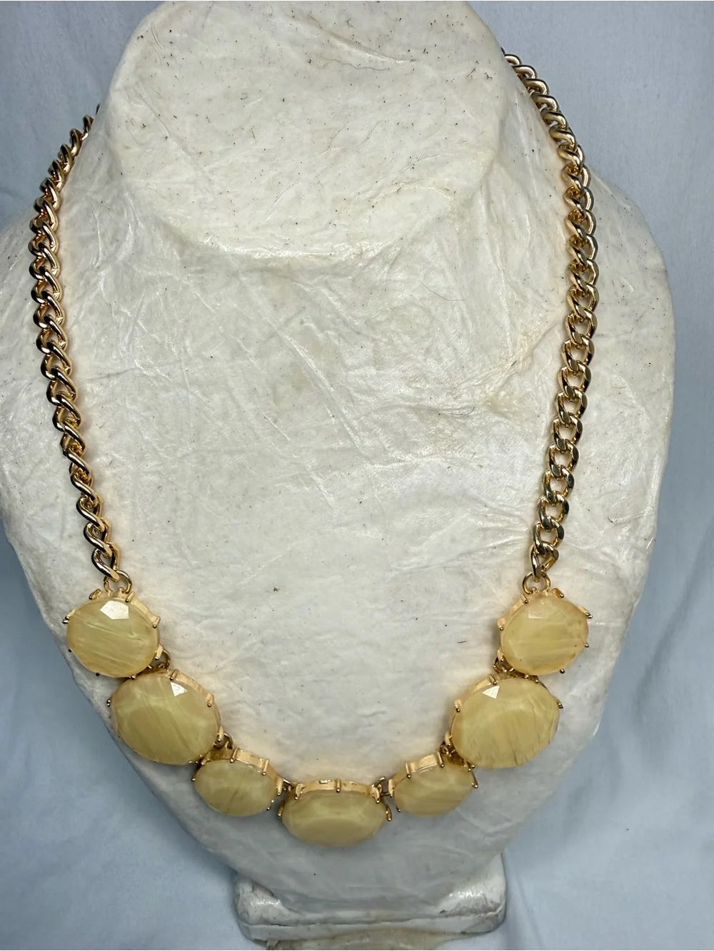 INC International Concepts Yellow Faceted Circle Statement Necklace 16” +2”